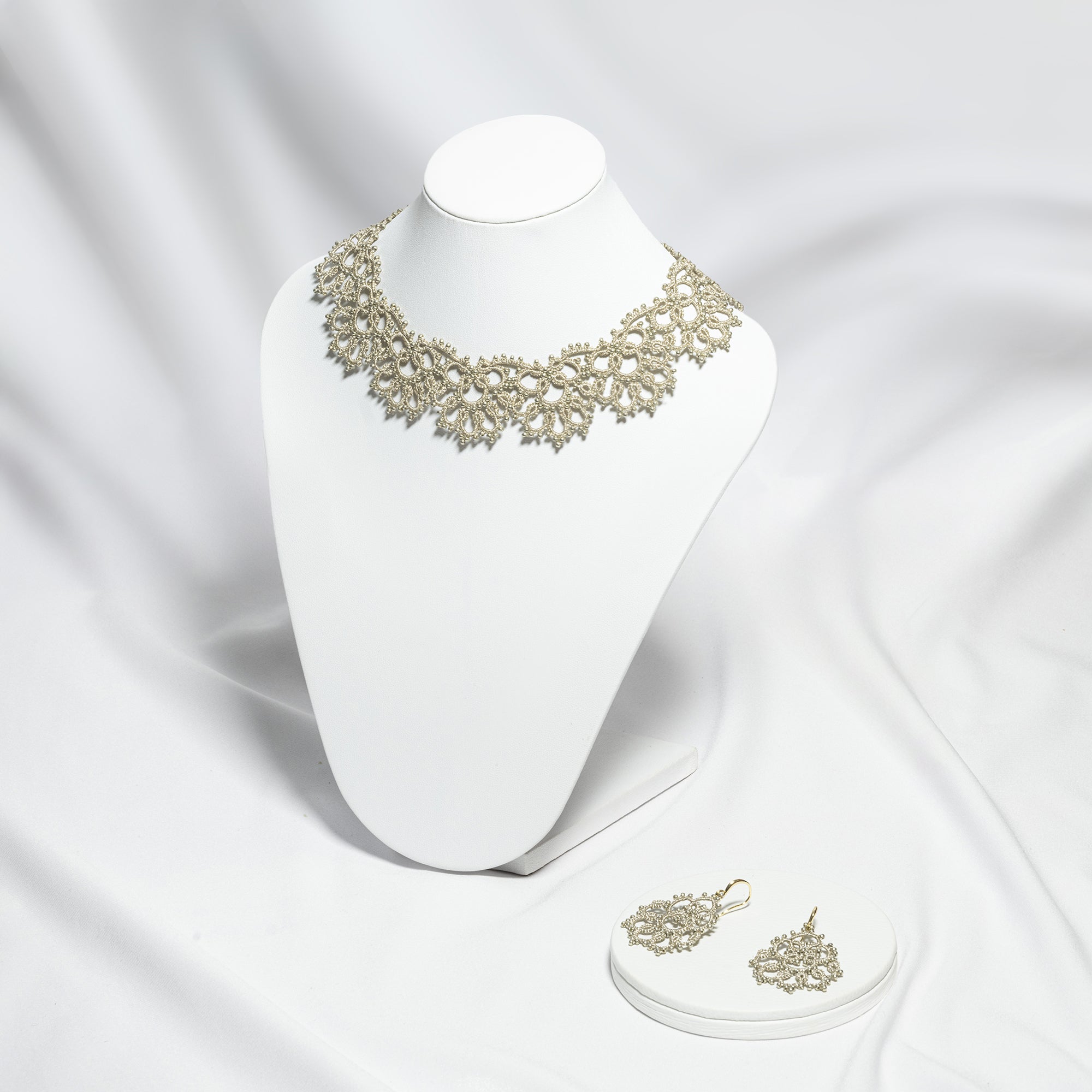 Tatting Lace Set with Choker Necklace
