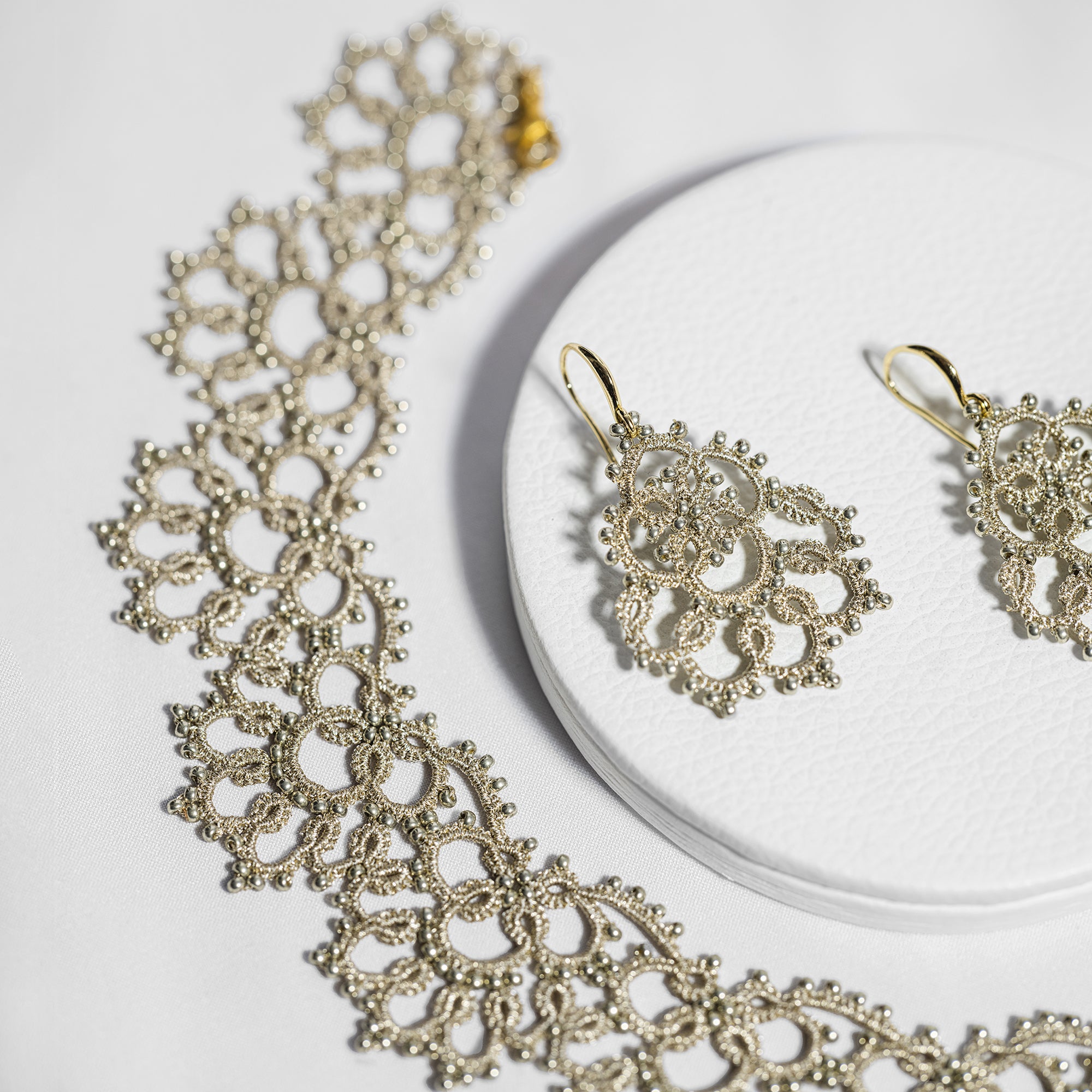 Tatting Lace Set with Choker Necklace