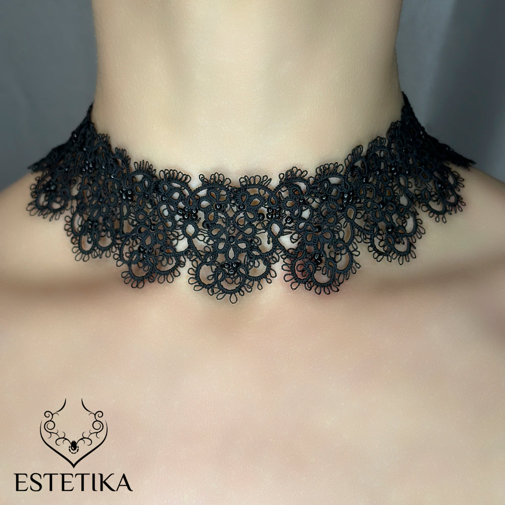 Lace necklace